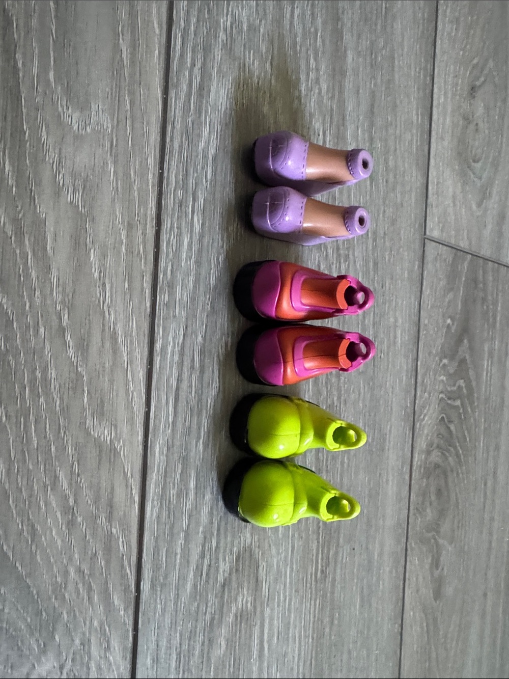 Set of 3 Bratz Doll Shoe Pairs in Pink, Purple and Green